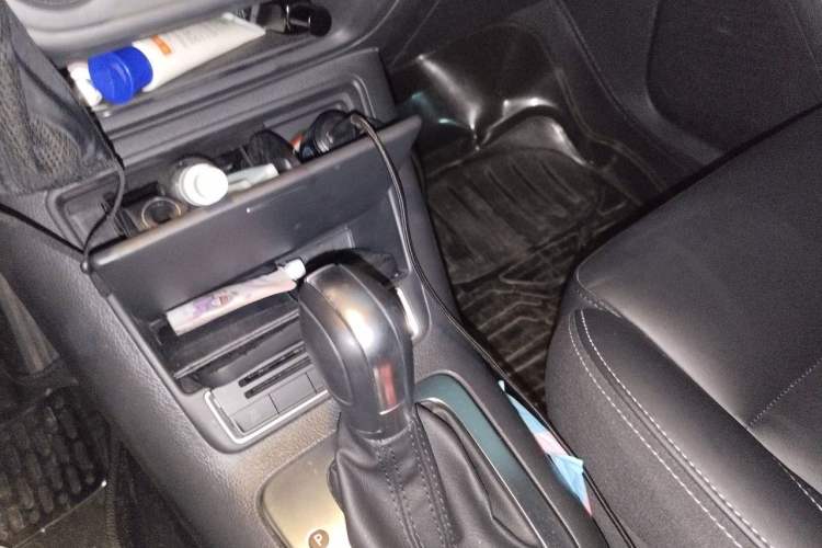 Used Volkswagen Tiguan 2014 1.8TSI Automatic 2WD 30th Anniversary Edition Gear Lever