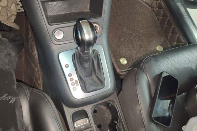 Used Volkswagen Tiguan 2014 1.8TSI Automatic 2WD 30th Anniversary Edition Gear Lever