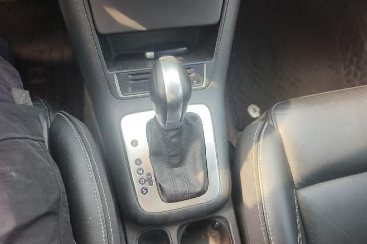 Used Volkswagen Tiguan 2014 1.8TSI Automatic 2WD 30th Anniversary Edition Gear Lever