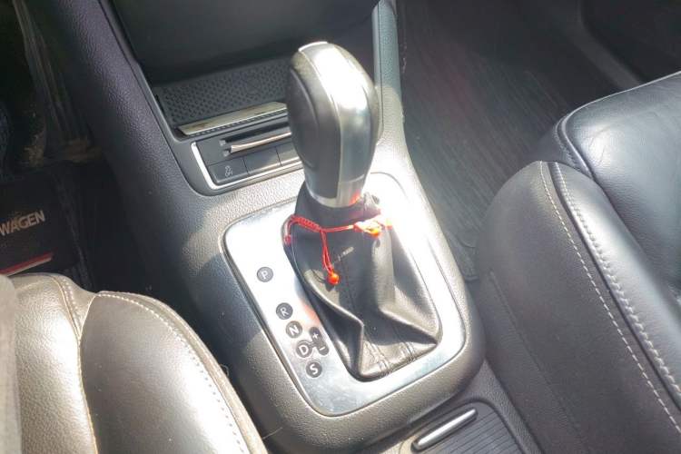 Used Volkswagen Tiguan 2014 1.8TSI Automatic 2WD 30th Anniversary Edition Gear Lever