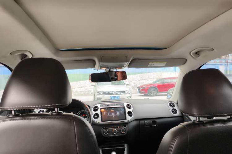Used Volkswagen Tiguan 2014 1.8TSI Automatic 2WD 30th Anniversary Edition Headliner