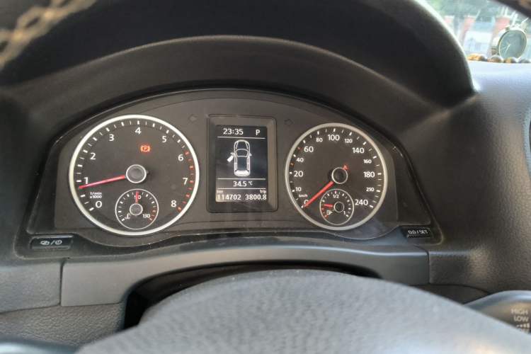 Used Volkswagen Tiguan 2014 1.8TSI Automatic 2WD 30th Anniversary Edition Instrument Cluster