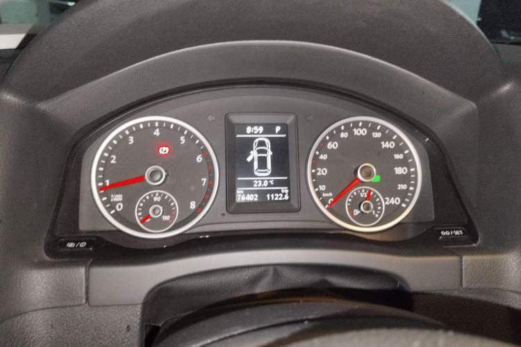 Used Volkswagen Tiguan 2014 1.8TSI Automatic 2WD 30th Anniversary Edition Instrument Cluster