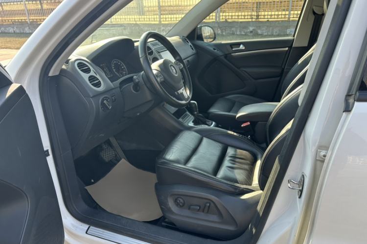 Used Volkswagen Tiguan 2014 1.8TSI Automatic 2WD 30th Anniversary Edition Interior 2
