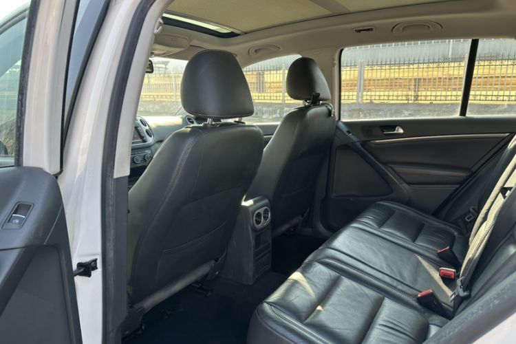 Used Volkswagen Tiguan 2014 1.8TSI Automatic 2WD 30th Anniversary Edition Interior 3