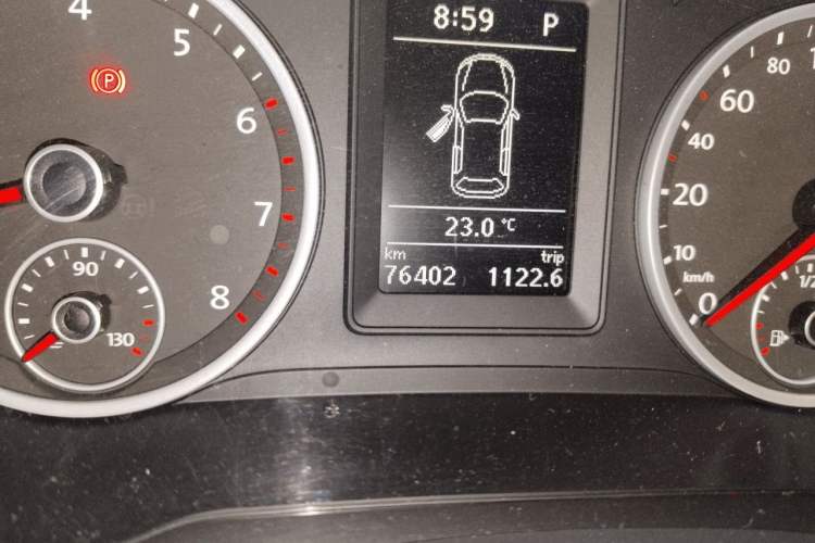 Used Volkswagen Tiguan 2014 1.8TSI Automatic 2WD 30th Anniversary Edition Odometer Close Up