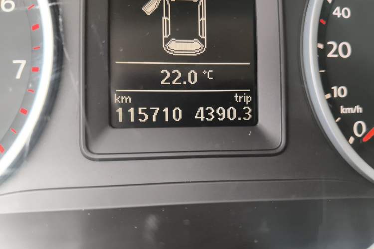 Used Volkswagen Tiguan 2014 1.8TSI Automatic 2WD 30th Anniversary Edition Odometer Close Up