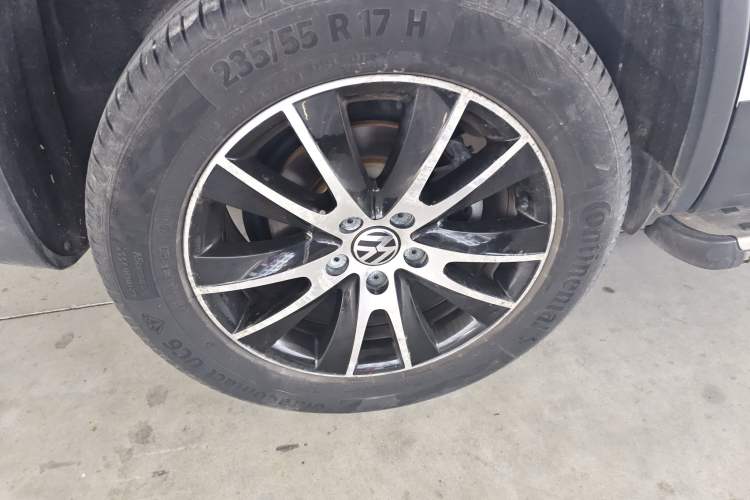 Used Volkswagen Tiguan 2014 1.8TSI Automatic 2WD 30th Anniversary Edition Right Rear Wheel Hub