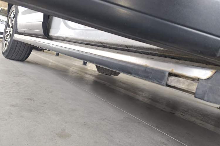 Used Volkswagen Tiguan 2014 1.8TSI Automatic 2WD 30th Anniversary Edition Right Side Sill