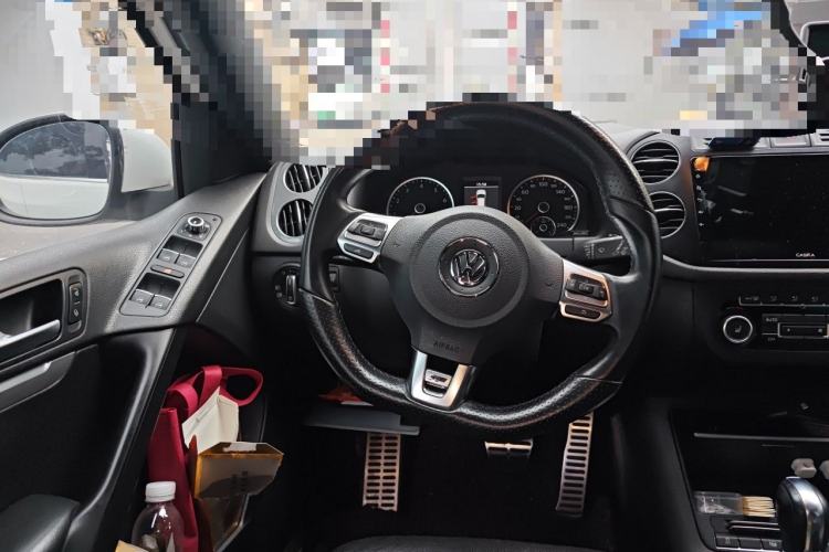 Used Volkswagen Tiguan 2014 2.0 TSI Exclusive Edition Steering Wheel