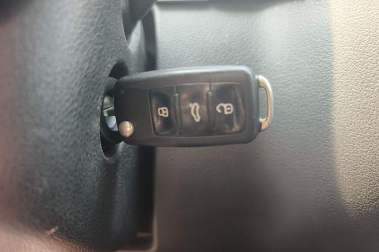 Used Volkswagen Tiguan 2014 1.8TSI Automatic 2WD 30th Anniversary Edition Vehicle Key