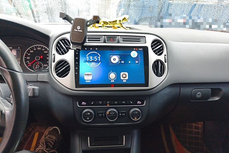 Used Volkswagen Tiguan 2015 1.8TSI Automatic Two-Wheel Drive Luxury Model Audio And AC Panel