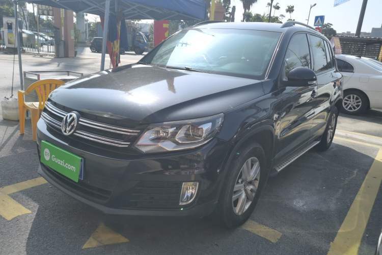 Used Volkswagen Tiguan 2015 1.8TSI Automatic Two-Wheel Drive Trend Edition Guazi used car, China used car export, Used car for sale, Used Volkswagen cars, Cheapest cars for sale