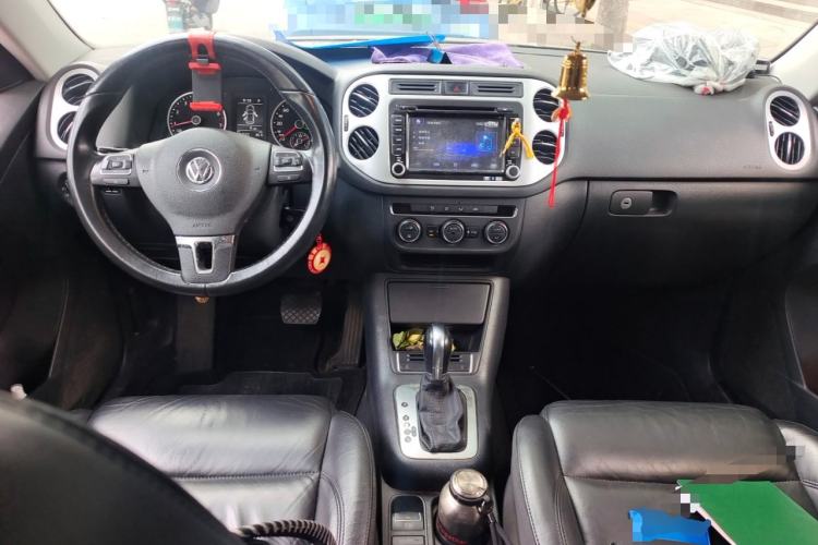 Used Volkswagen Tiguan 2015 1.8TSI Automatic Two-Wheel Drive Comfort Edition Center Console