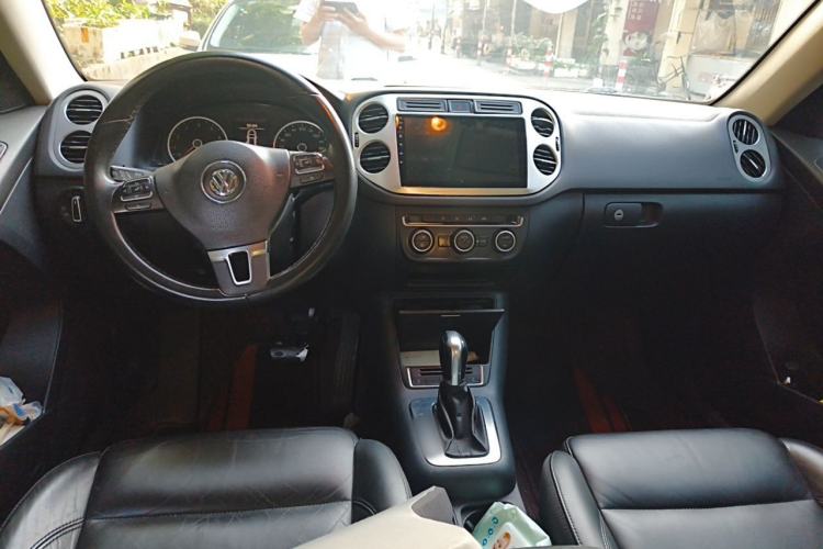 Used Volkswagen Tiguan 2015 1.8TSI Automatic Two-Wheel Drive Comfort Edition Center Console