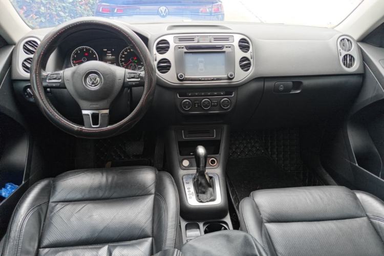 Used Volkswagen Tiguan 2015 1.8TSI Automatic Two-Wheel Drive Luxury Model Center Console