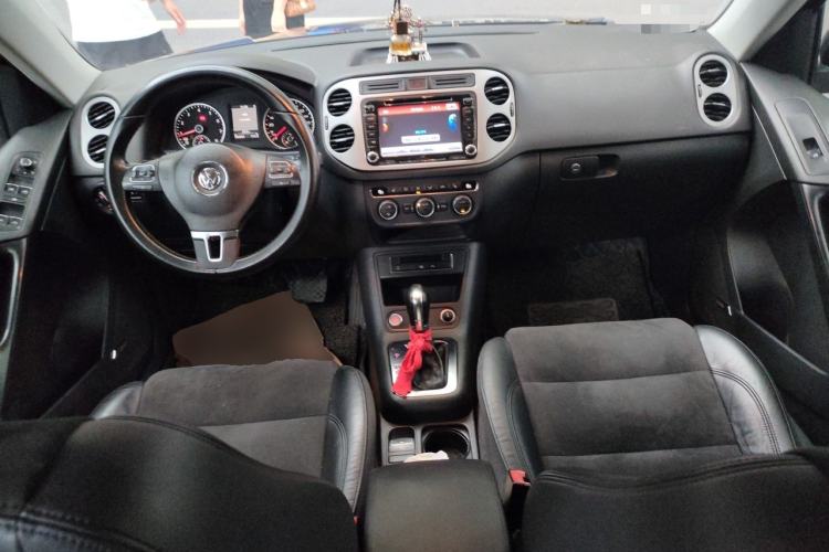 Used Volkswagen Tiguan 2015 2.0 TSI Automatic All-Wheel Drive Flagship Edition Center Console