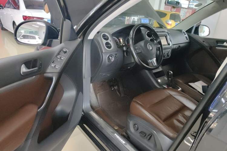 Used Volkswagen Tiguan 2015 1.8TSI Automatic Two-Wheel Drive Luxury Model Driver Seat