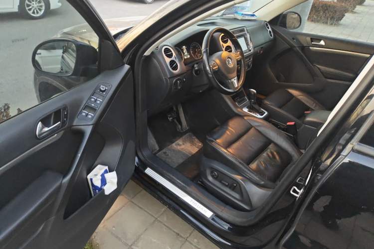 Used Volkswagen Tiguan 2015 1.8TSI Automatic Two-Wheel Drive Comfort Edition Driver Seat