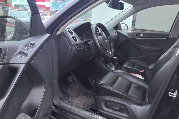 Used Volkswagen Tiguan 2015 1.8TSI Automatic All-Wheel-Drive Luxury Model Driver Seat