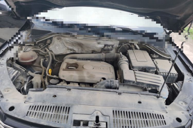 Used Volkswagen Tiguan 2015 1.8TSI Automatic Two-Wheel Drive Trend Edition Engine Bay
