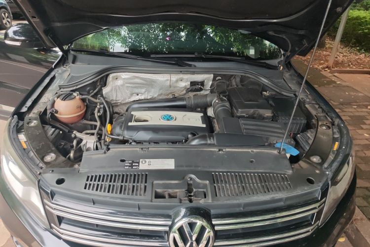Used Volkswagen Tiguan 2015 1.8TSI Automatic Two-Wheel Drive Comfort Edition Engine Bay