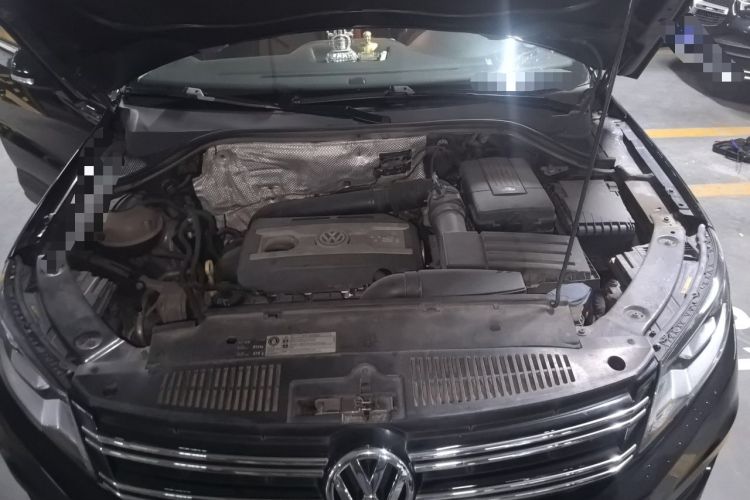 Used Volkswagen Tiguan 2015 1.8TSI Automatic All-Wheel Drive Style Vision Edition Engine Bay