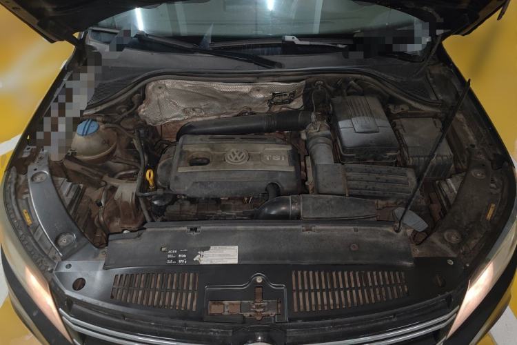 Used Volkswagen Tiguan 2015 1.8TSI Automatic Two-Wheel Drive Trend Edition Engine Bay