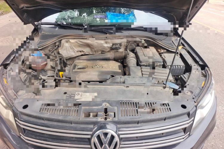 Used Volkswagen Tiguan 2015 1.8TSI Automatic Two-Wheel Drive Comfort Edition Engine Bay