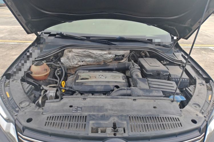 Used Volkswagen Tiguan 2015 1.8TSI Automatic Two-Wheel Drive Luxury Model Engine Bay