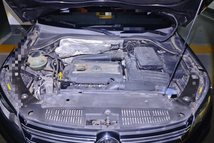 Used Volkswagen Tiguan 2015 1.8TSI Automatic Two-Wheel Drive Luxury Model Engine Bay