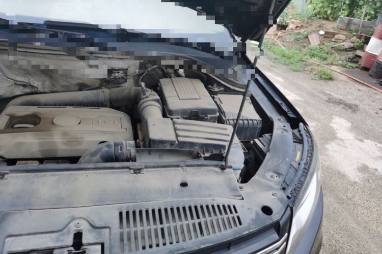 Used Volkswagen Tiguan 2015 1.8TSI Automatic Two-Wheel Drive Trend Edition Engine Bay Left