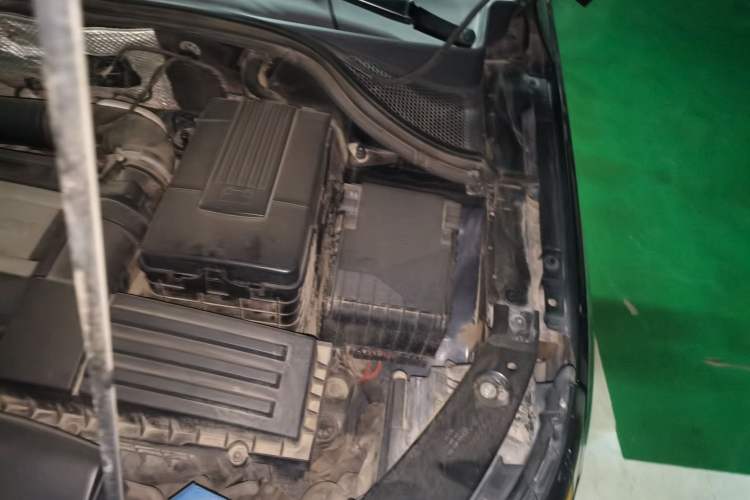 Used Volkswagen Tiguan 2015 1.8TSI Automatic Two-Wheel Drive Comfort Edition Engine Bay Left