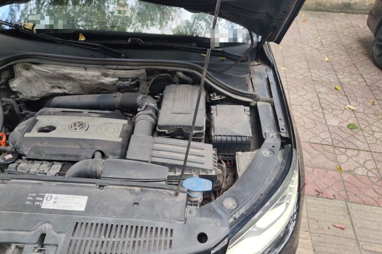 Used Volkswagen Tiguan 2015 2.0 TSI Automatic All-Wheel Drive Flagship Edition Engine Bay Left