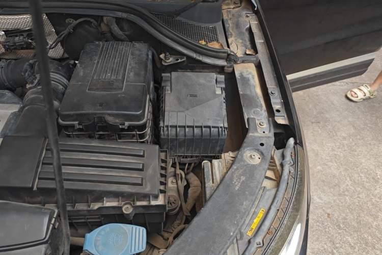 Used Volkswagen Tiguan 2015 1.8TSI Automatic Two-Wheel Drive Luxury Model Engine Bay Left