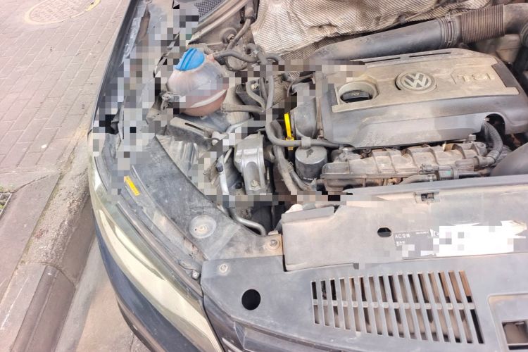 Used Volkswagen Tiguan 2015 1.8TSI Automatic Two-Wheel Drive Comfort Edition Engine Bay Right