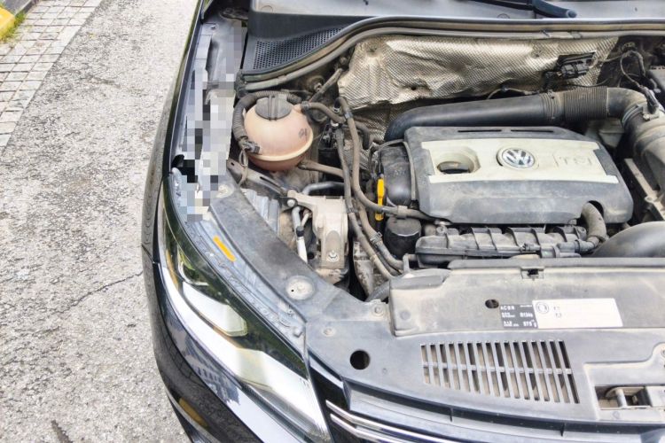 Used Volkswagen Tiguan 2015 1.8TSI Automatic Two-Wheel Drive Luxury Model Engine Bay Right