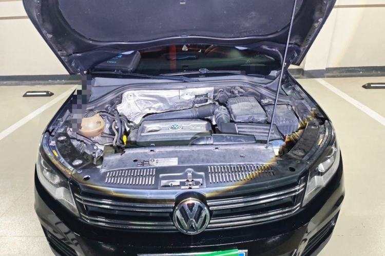 Used Volkswagen Tiguan 2015 1.8TSI Automatic Two-Wheel Drive Luxury Model Engine Bay