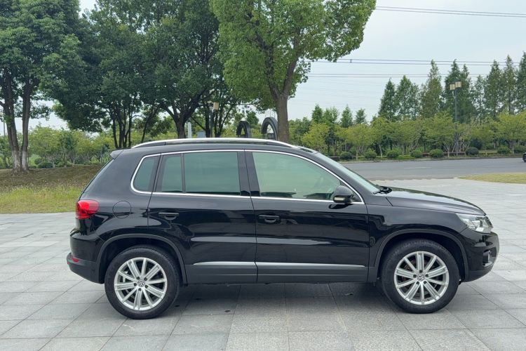 Used Volkswagen Tiguan 2015 2.0 TSI Comfort Edition Exterior 2
