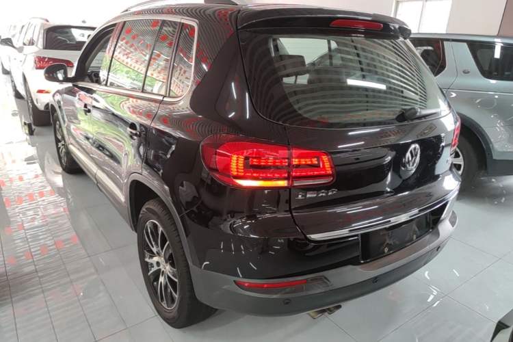 Used Volkswagen Tiguan 2015 1.8TSI Automatic Two-Wheel Drive Luxury Model Exterior 2