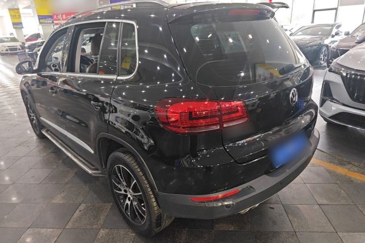 Used Volkswagen Tiguan 2015 1.8TSI Automatic Two-Wheel Drive Luxury Model Exterior 2