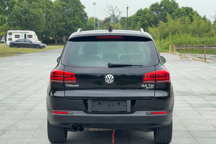 Used Volkswagen Tiguan 2015 2.0 TSI Comfort Edition Exterior 4
