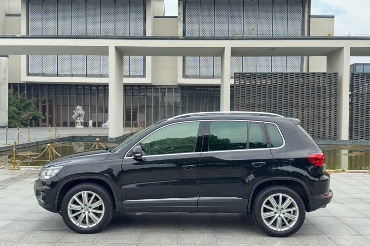 Used Volkswagen Tiguan 2015 2.0 TSI Comfort Edition Exterior 5