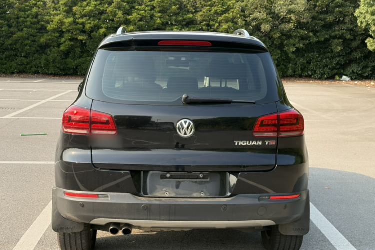 Used Volkswagen Tiguan 2015 1.8TSI Automatic Two-Wheel Drive Luxury Model Exterior 5
