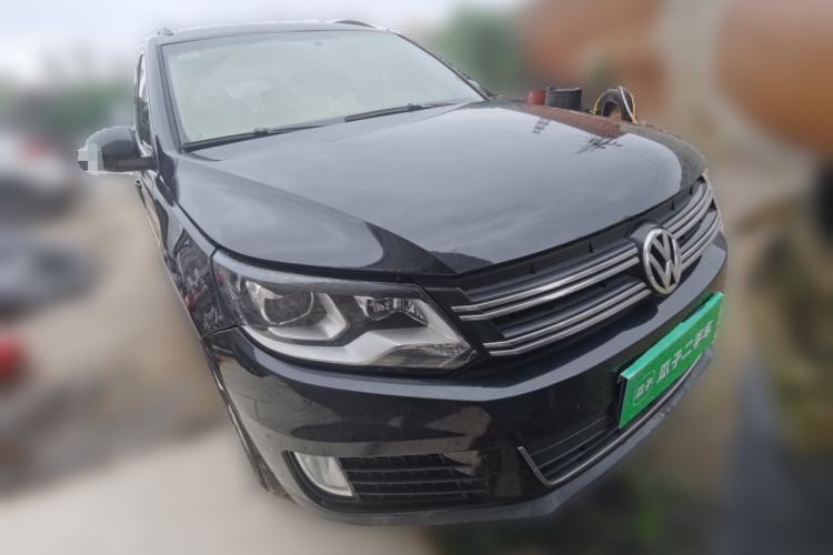 Used Volkswagen Tiguan 2015 1.8TSI Automatic Two-Wheel Drive Trend Edition Front Right 45 Deg