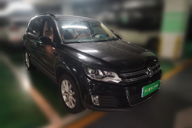 Used Volkswagen Tiguan 2015 1.8TSI Automatic Two-Wheel Drive Comfort Edition Front Right 45 Deg