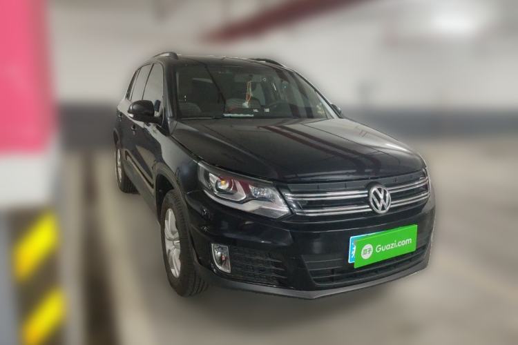 Used Volkswagen Tiguan 2015 1.8TSI Automatic Two-Wheel Drive Trend Edition Front Right 45 Deg