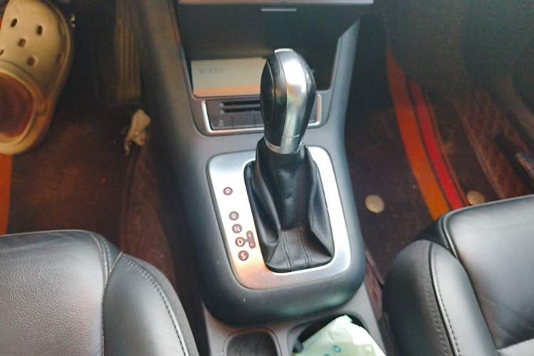 Used Volkswagen Tiguan 2015 1.8TSI Automatic Two-Wheel Drive Comfort Edition Gear Lever