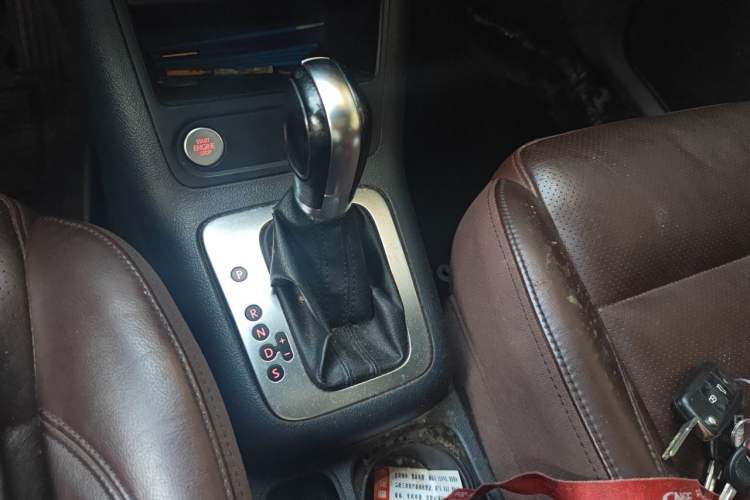 Used Volkswagen Tiguan 2015 1.8TSI Automatic Two-Wheel Drive Luxury Model Gear Lever