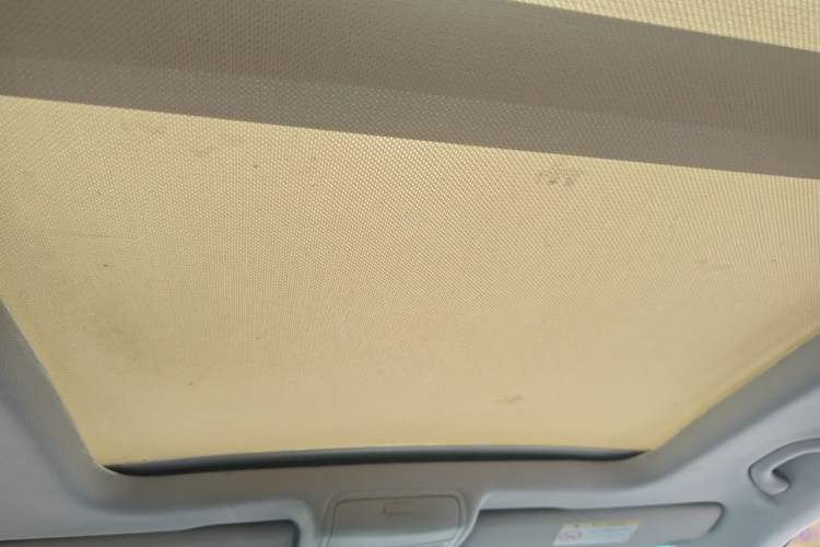 Used Volkswagen Tiguan 2015 1.8TSI Automatic All-Wheel Drive Style Vision Edition Headliner